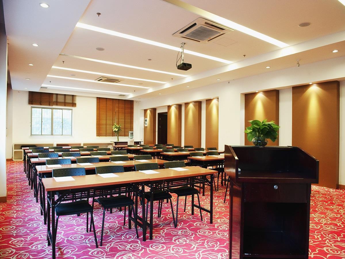 Ji Hotel Shanghai Lujiazui Zewnętrze zdjęcie