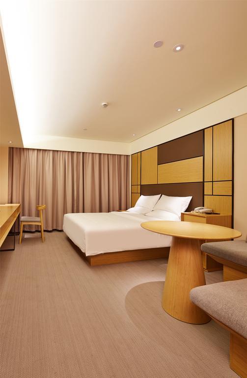 Ji Hotel Shanghai Lujiazui Zewnętrze zdjęcie