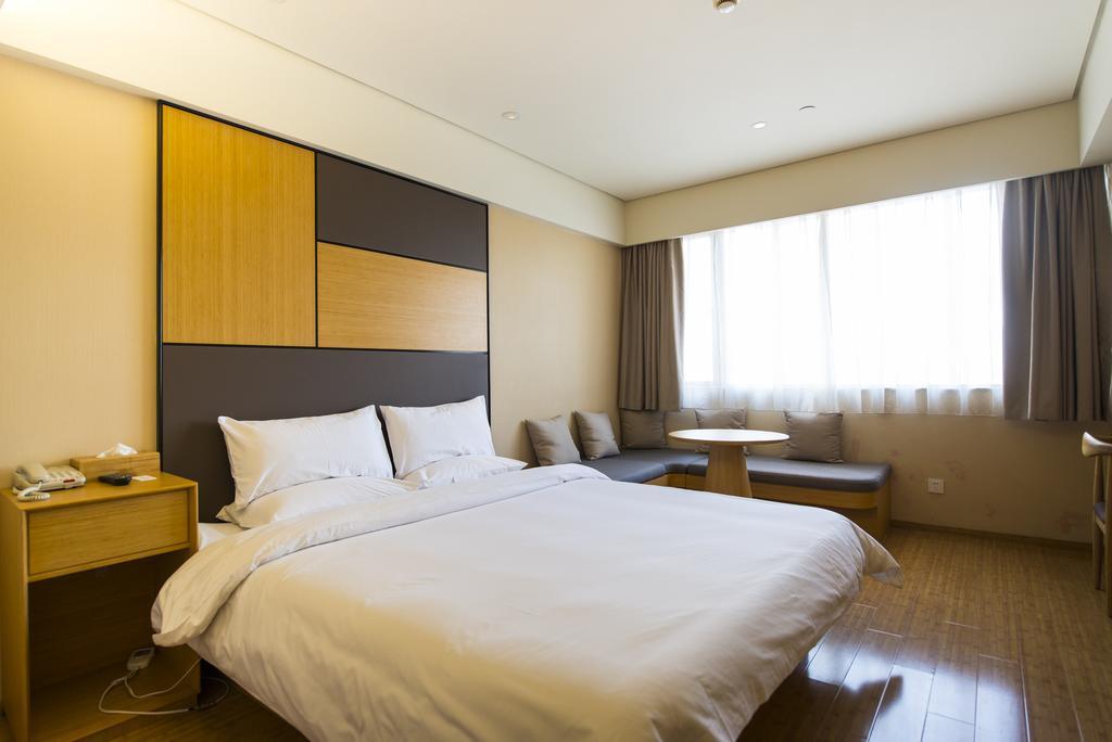 Ji Hotel Shanghai Lujiazui Zewnętrze zdjęcie